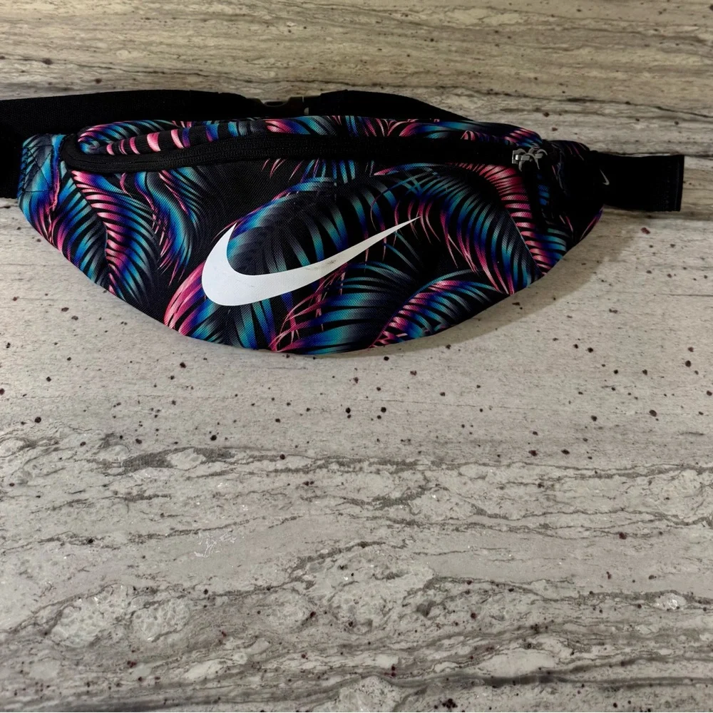 Nike Tropical Print Waist Pack / Fanny Pack – Neon Palm Print - Picture 2 of 6